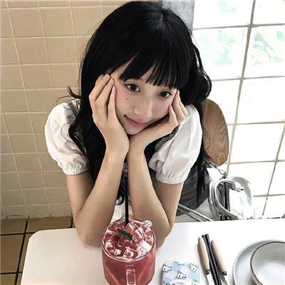与鲨鱼游弋